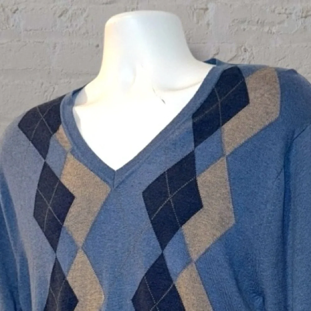 Banana Republic Men’s Silk Cashmere Blend Argyle V-Neck Sweater Blue Size L